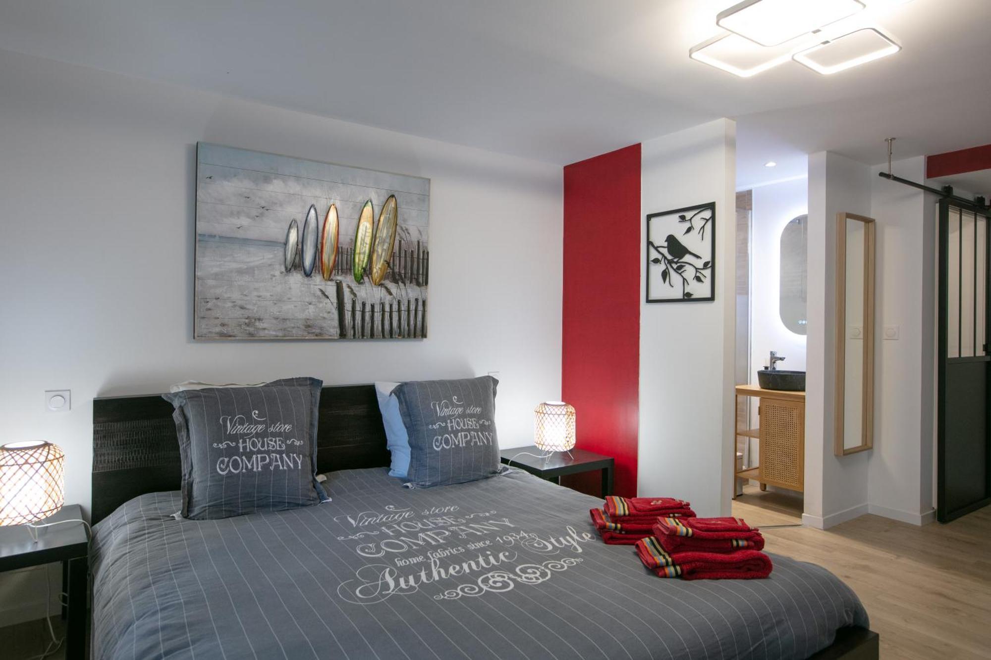 Erreka Txikia Bed & Breakfast Urrugne Room photo